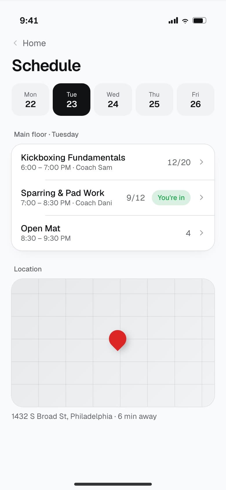 Schedule: the week's classes with coach and spots left